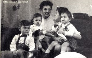 Göncz Árpádné Zsuzsa négy gyermekével